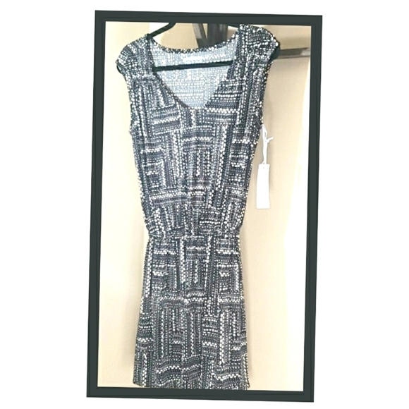 NWT PERFECT SUMMER DRESS...SIZE S - Picture 2 of 3